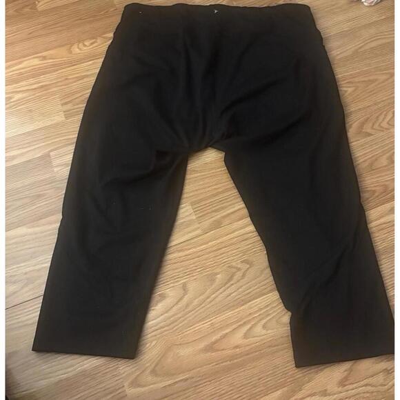 Old Navy Active Capri Leggins Size XXL - Picture 8 of 8
